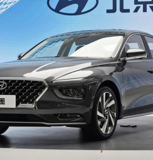 Електричний седан Hyundai Mistra: оцифрований салон та 520 км без підзарядки autogeek