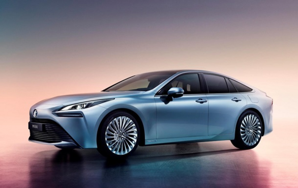 Toyota выпустила мощную экомашину