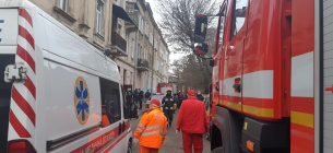 Во Львове «рванула» квартира: есть пострадавшие, ведется расследование (видео, фото) Фото: ГСЧС