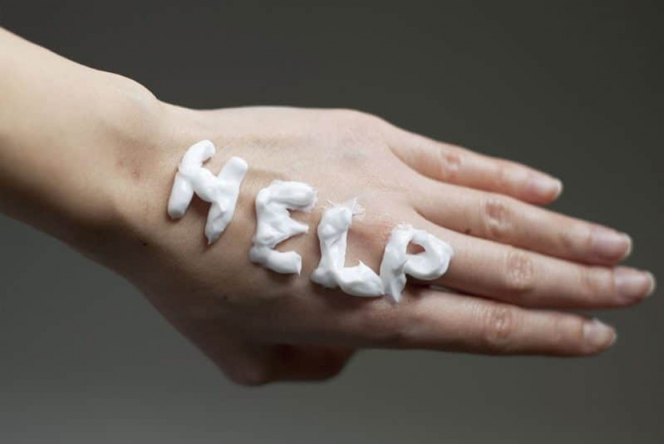 Як уберегти шкіру рук від старіння і пошкодження