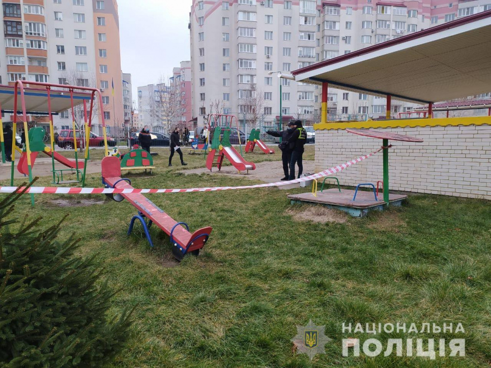 Поліція з'ясувала, що вибухнуло на подвір'ї дитсадка у Вінниці