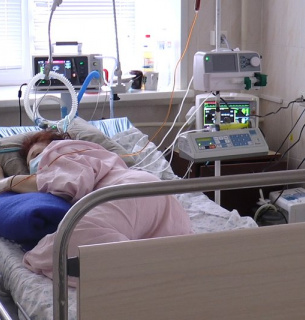 COVID-19: за добу госпіталізували більше осіб, ніж виявили нових хворих COVID-19: за добу госпіталізували більше осіб, ніж виявили нових хворих. Фото: Суспільне
