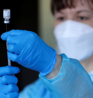 У 13 ізраільтян паралізувало обличчя, після щеплення проти коронавірусу