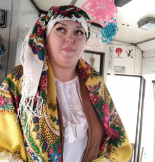 В Тернополе есть «сладкий» троллейбус: здесь по праздникам раздают конфеты Фото: Суспільне Тернопіль