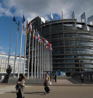Європарламент ухвалив резолюцію з санкціями проти “Північного потоку-2”