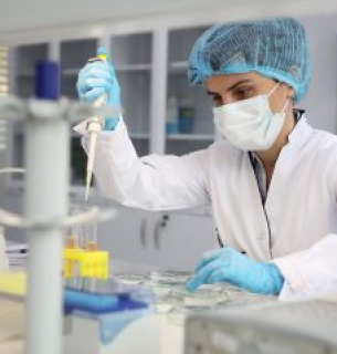Цієї доби коронавірусом захворіли під 4 тисячі українців, до лікарні потрапили - 2 079