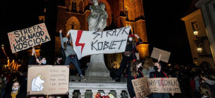 Учасники акції протесту проти заборони абортів у польському Вроцлаві