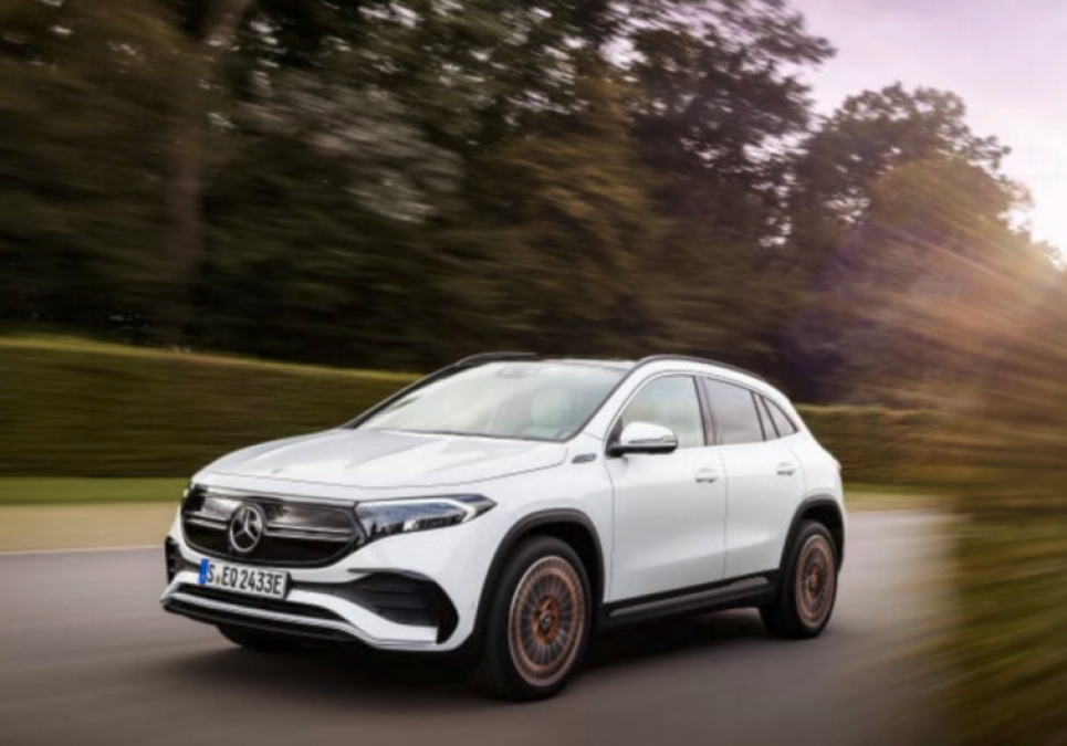 Шесть автопроизводителей откажутся от выпуска автомобилей на бензине Электромобиль Mercedes EQA