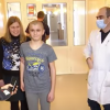 Врачи спасли жизнь ребенка после того, как его сбил поезд