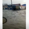 Уличная канализация не справляется с таким количеством воды 