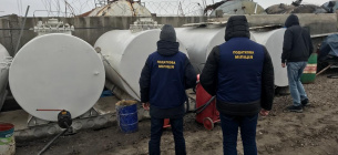Державна фіскальна служба України виявила незаконно виготовлене пальне