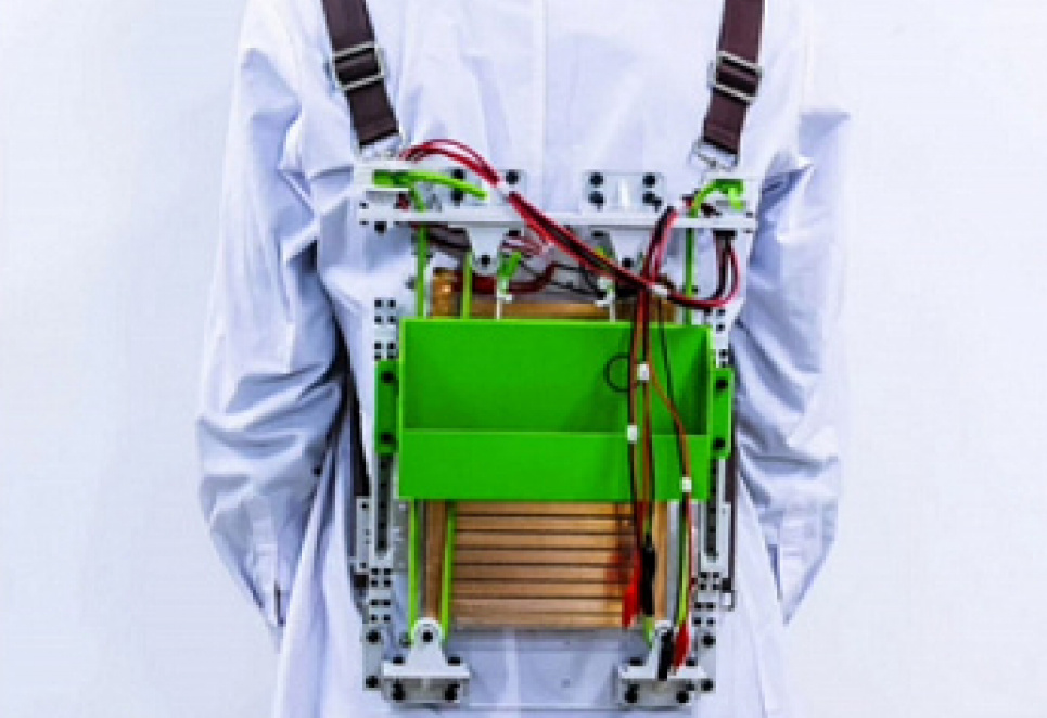 Китайські вчені розробили рюкзак, який виробляє електроенергію