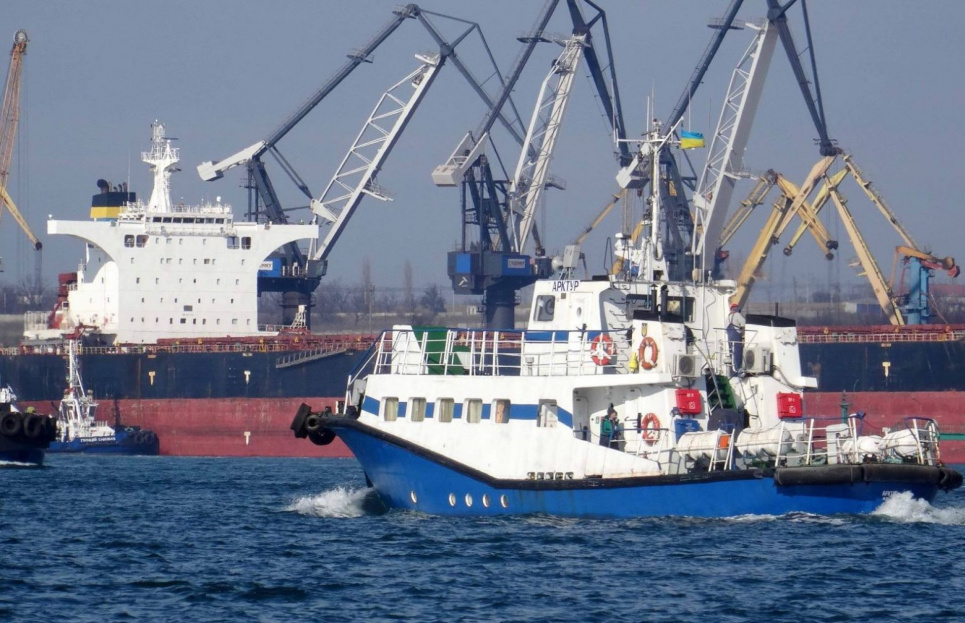 Український водний транспорт віддадуть інвесторам з ОАЕ Президент Зеленський практично похапцем узявся втілювати проєкт із розвитку українського річкового транспорту в життя