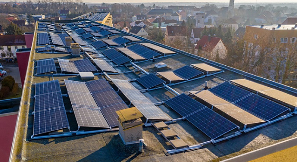 «Нафтогаз» будет строить жилье с солнечными панелями
