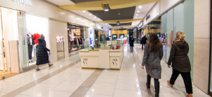 В Киеве заминировали десять торгово-развлекательных центров в разных районах города и отель