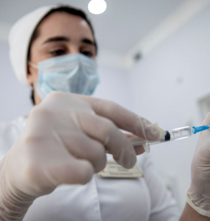Степанов спантеличив гучною заявою про невакцинованих медиків Максим Степанов на камеру не визнав, що його міністерство "провалило" вакцинацію від ковіду серед медиків