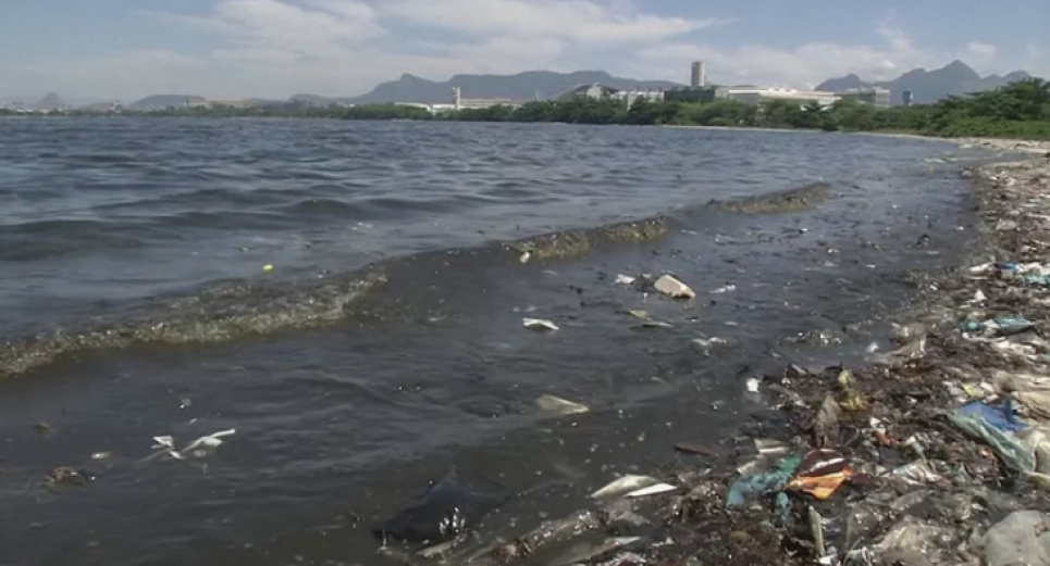 Самі відомі пляжі вкрили тонни пластикового сміття