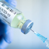 У МОЗ пояснили чи можна із сезонною алергією вакцинуватися від COVID-19 У світі щодня вводять приблизно 6,79 млн доз COVID-вакцин