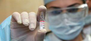 Українців почнуть вакцинувати в аптечних пунктах