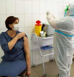 В Україні через побічну дію індійської вакцини людина потрапила до лікарні Через побічну дію індійської вакцини людина потрапила до лікарні