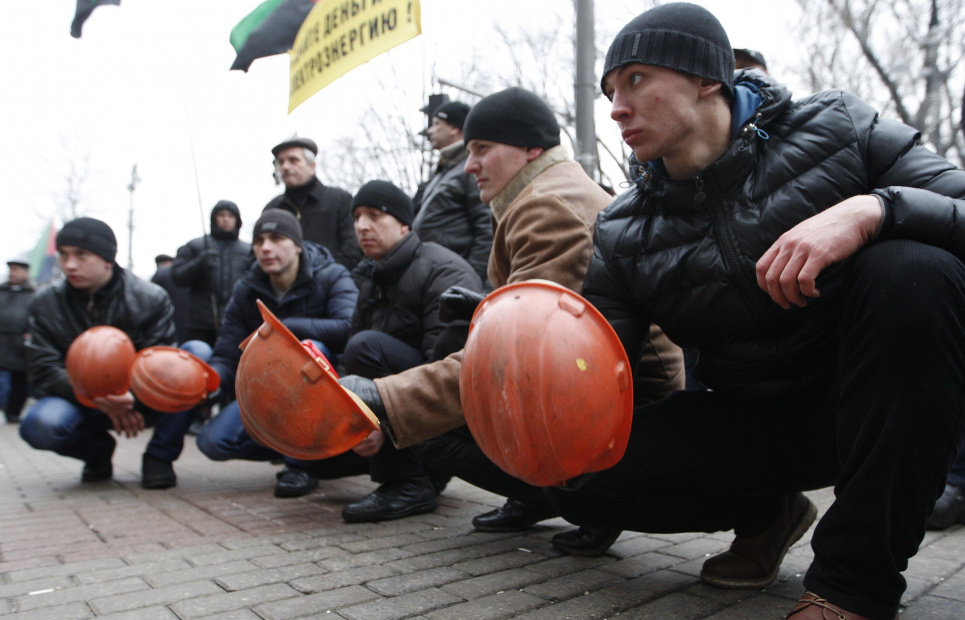 В Минэнерго подписали документы.позволяющие выплатить долги по зарплате горнякам 