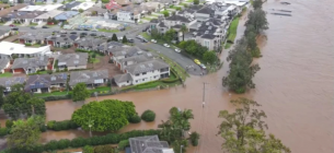 Фото: Alex McNaught, roving-rye.com photography/via REUTERS - Наводнения затопили штат Новый Южный Уэльс