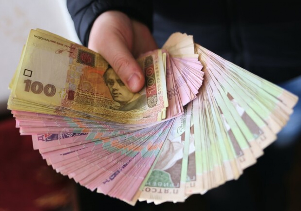 Нардепи ухвалили виплату карантинних компенсацій підприємцям і працівникам Нардепи ухвалили виплату карантинних компенсацій підприємцям і працівникам