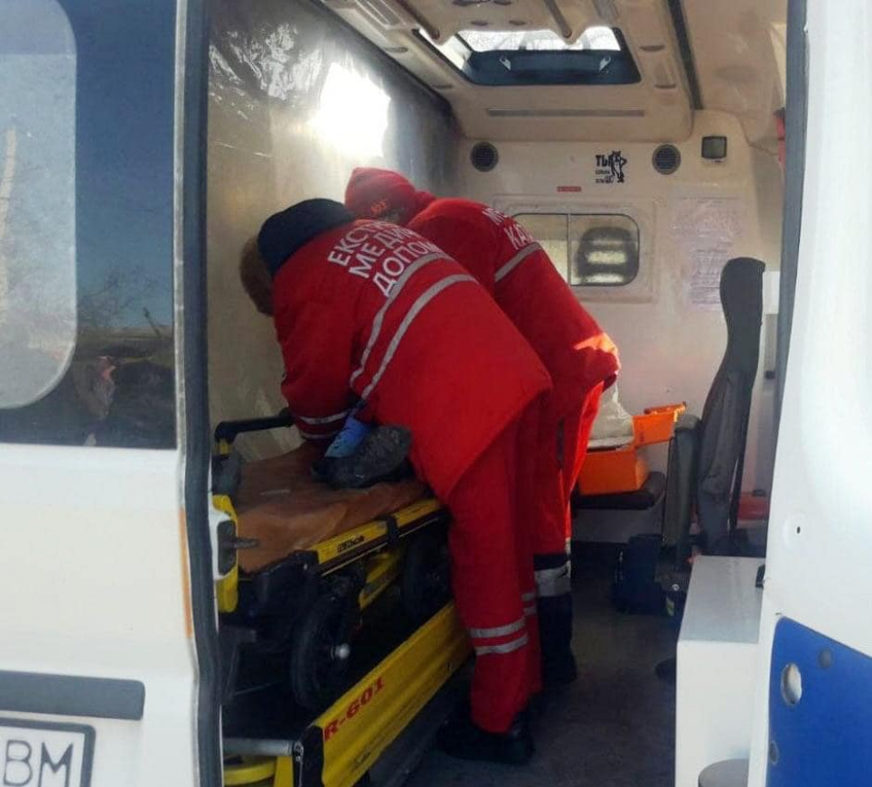 На Київщині у 17-метровий колодязь впала жінка з дитиною (фото) На Київщині у 17-метровий колодязь провалилися жінка з дитиною