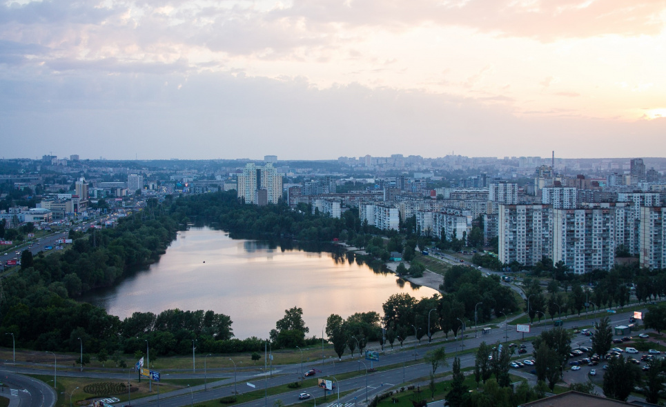 Київські озера потерпають від недобросовісних забудовників і засмічення