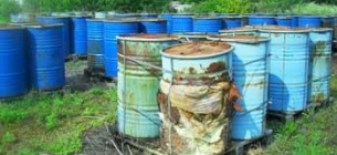«Бизнесмен» в Житомирской области травил все село: организовал свалку химотходов во дворе