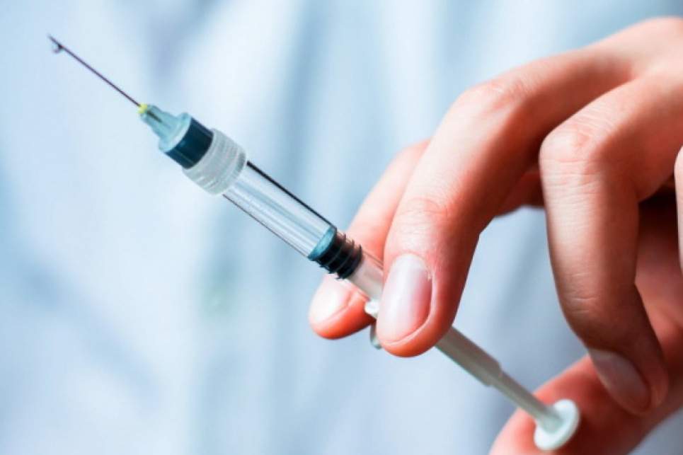 Україна програє за темпами вакцинації країнам ЄС