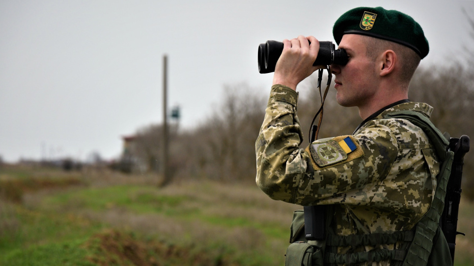 Україна через спалах ковіду в Індії закриває свої кордони для приїжджих із цієї країни 