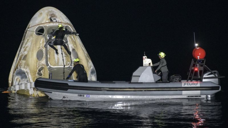 Астронавты Crew Dragon вернулись на Землю (видео) Астронавты NASA вернулись из космоса на судне SpaceX