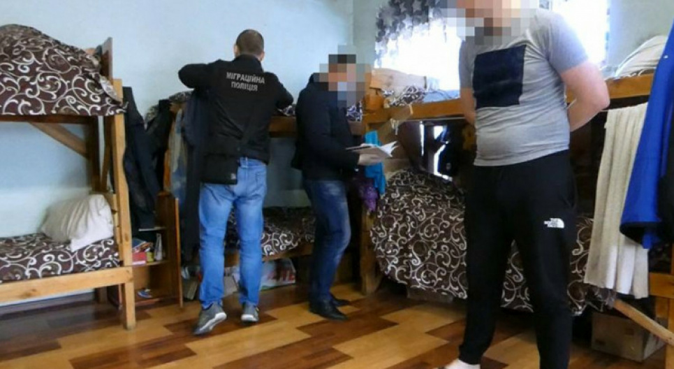 В Запорожье в реабилитационном центре издевались над зависимыми людьми (фото) В Запорожье разоблачили незаконный реабилитационный центр