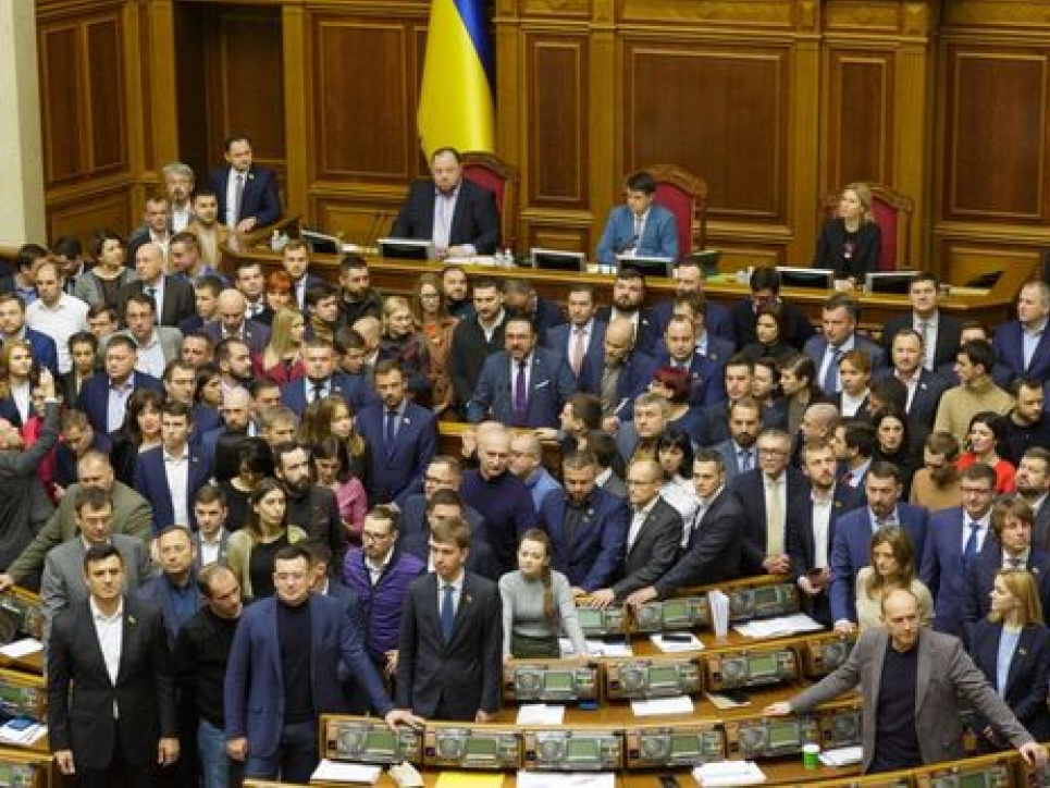 Юрист розповідає, чи є медичною таємницею вакцинаційний статус народних депутатів Юрист розповідає, чи є медичною таємницею вакцинаційний статус народних депутатів