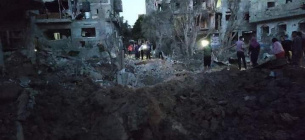 В Израиле одна из ракет боевиков попала в резервуар с горючим, все взорвалось (ВИДЕО) В Ізраїлі одна з ракет бойовиків влучила в резервуар з пальним, все вибухнуло