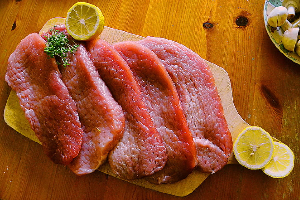 Як вибрати та приготувати м’ясо з користю для здоров’я: поради лікаря