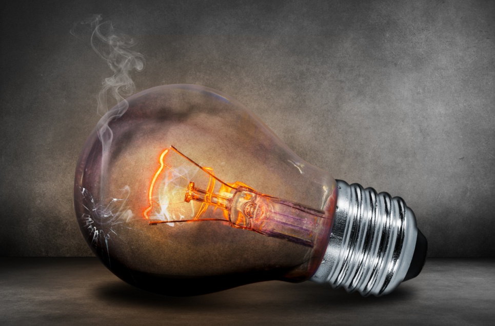 30 % українців перебувають на межі енергетичної бідності, їм потрібно виділити енергоефективні лампи