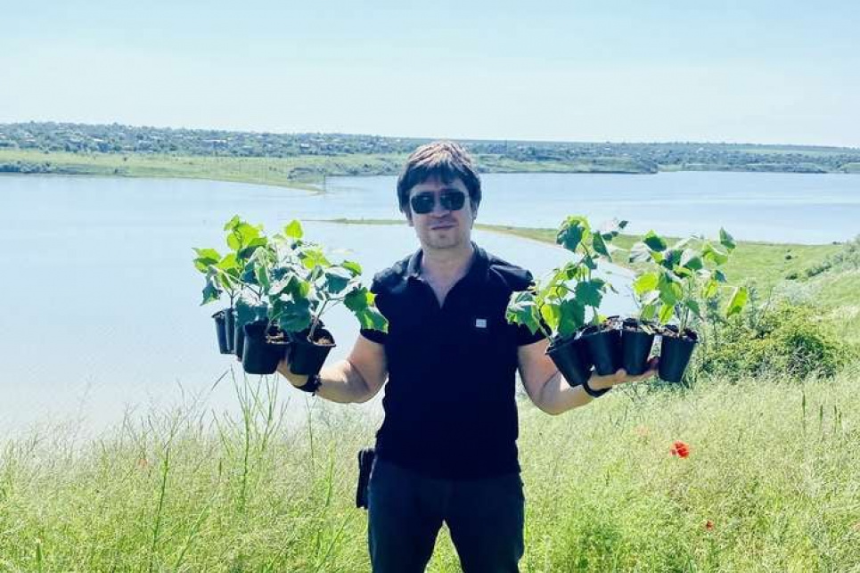 На Одещині акція «озеленення» вбиває червонокнижні рослини (фото) На Одещині акція «озеленення» вбиває червонокнижні рослини