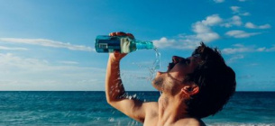 Два простих способи перевірити, чи достатньо ви п'єте води щодня