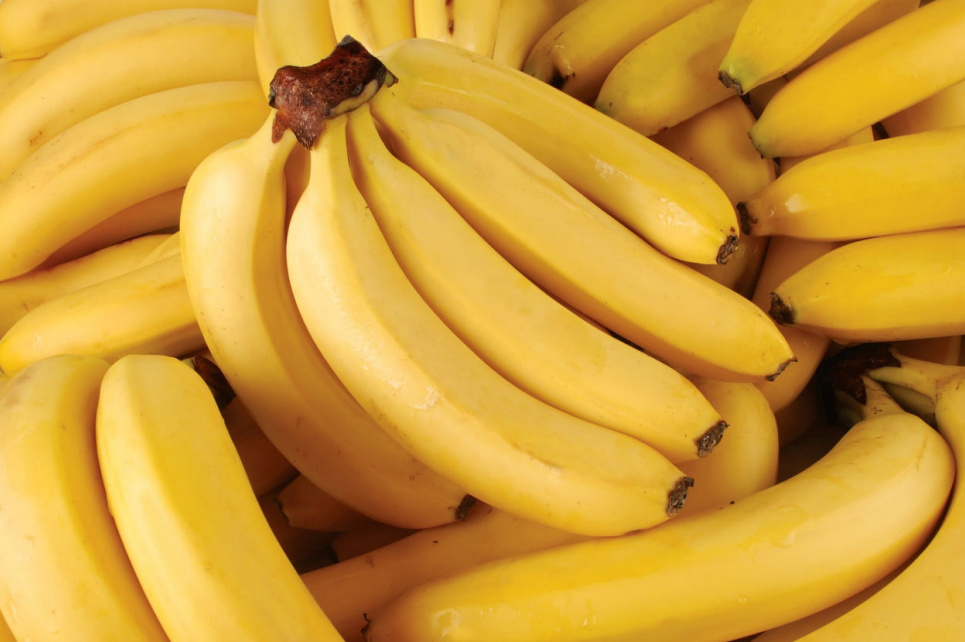 Чем опасны недозрелые и перезрелые бананы. Фото:
EastFruit