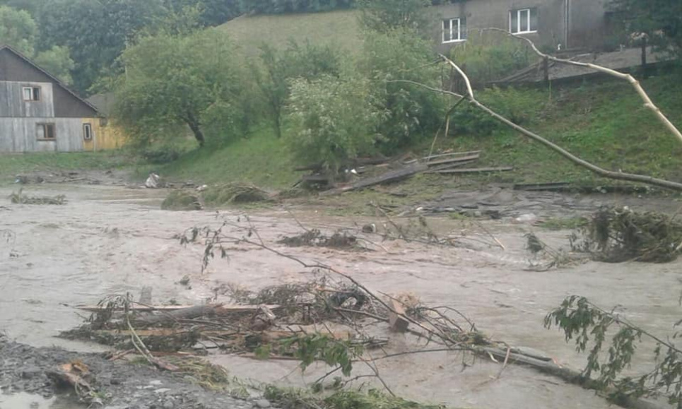 На Закарпатті оголошено І рівень небезпеки: є загроза сходження селевих потоків і підтоплення Фото: Інтерфакс