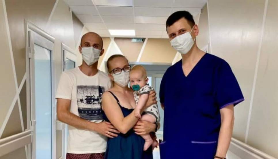 У Львові шестимісячній дитині зробили операцію на серці без розтину Фото: @emergencyhospitall