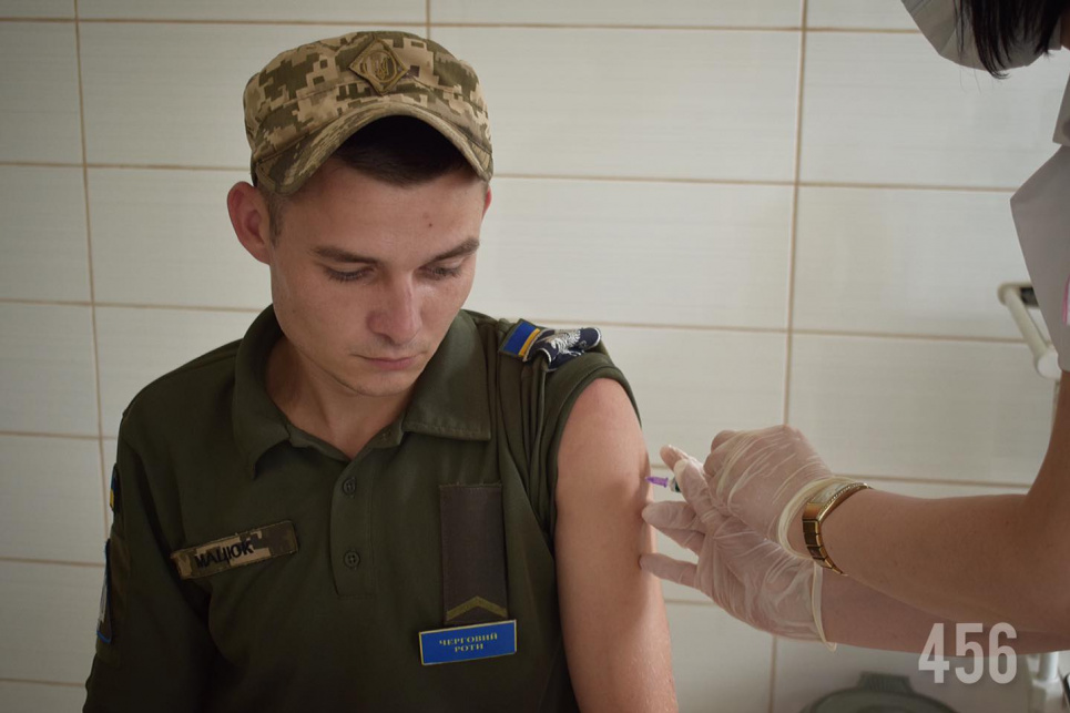Як військовослужбовцеві відмовитися від «добровільної» вакцинації проти COVID-19 Як військовослужбовцеві відмовитися від «добровільної» вакцинації проти COVID-19