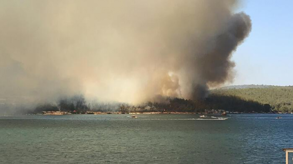 Пожежі у Туреччині: горить ще один туристичний район Фото: CNN Turk