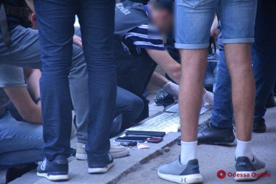 В Одесі під час передачі хабаря затримали співробітника Держекоінспекції (ФОТО) Фото: odessa.online