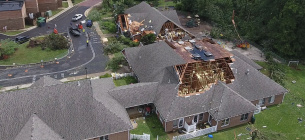 «Как будто взорвалась бомба»: в США два торнадо разгромили дома