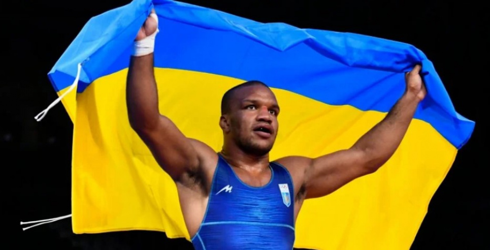 Є перше «золото»: Жан Беленюк взяв перше місце у греко-римській боротьбі на Олімпійських Іграх Фото: Фото: REUTERS/Piroschka Van De Wouw