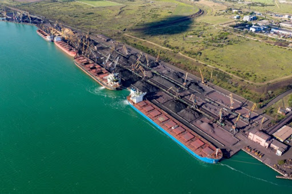 Іноземне судно зливало фекальні води в акваторії порту «Південний» Фото: port-yuzhny.com.ua