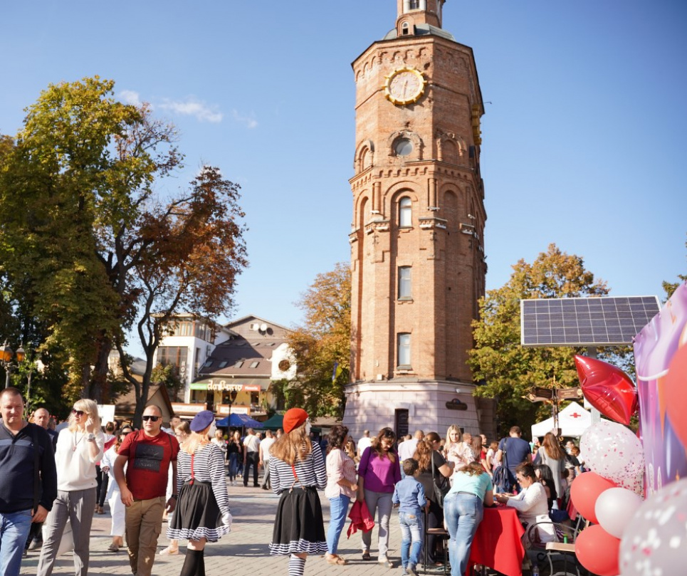 Експерт пояснює, чому Вінниччина перескакує з «зеленої» зони відразу в «червону» Вінниця. Фото із соцмереж.